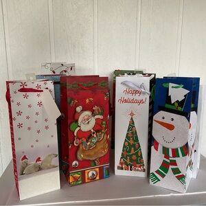Festive Holiday Wine Champagne alcohol Gift Bags Lot